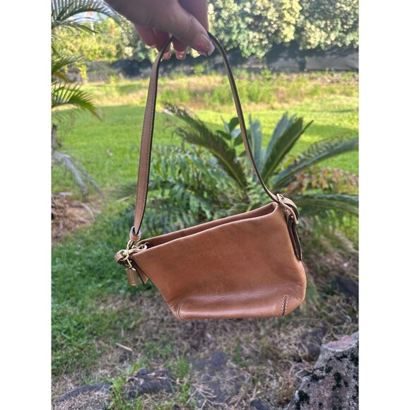 Vintage Y2K Coach 9844 Cognac Leather Brass Tag Mini Hobo Demi Baguette Bag - Picture 3 of 8